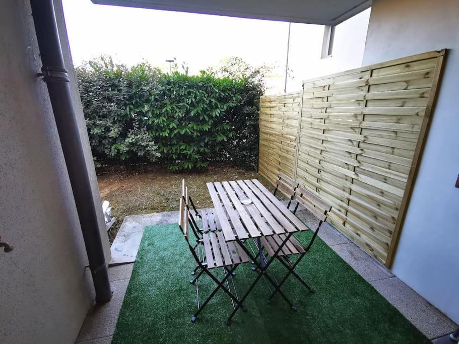 Grand Studio Lumineux Et Sa Terrasse Au Calme Τουλούζη Εξωτερικό φωτογραφία